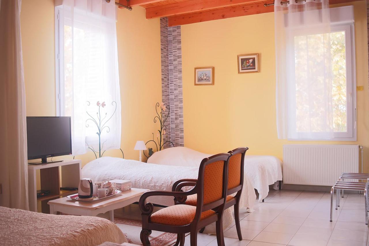 Domaine De L'Ile - Gites Et Chambres D'Hotes Castelsarrasin Dış mekan fotoğraf